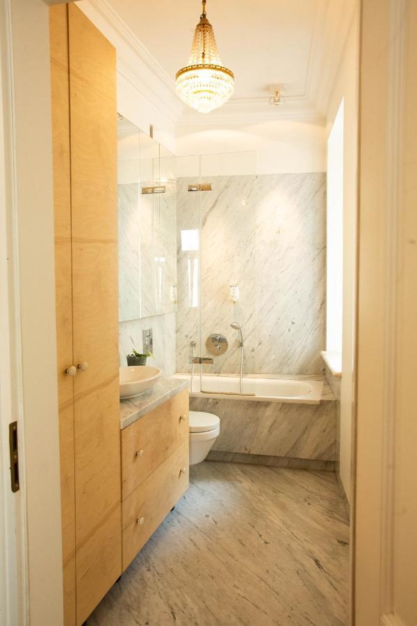 City Center - Golden Apartments - Dobr11A Варшава Екстериор снимка