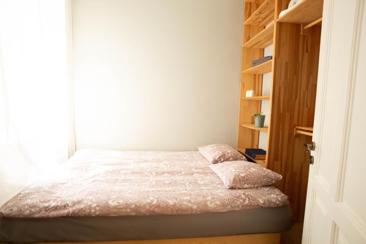 City Center - Golden Apartments - Dobr11A Варшава Екстериор снимка